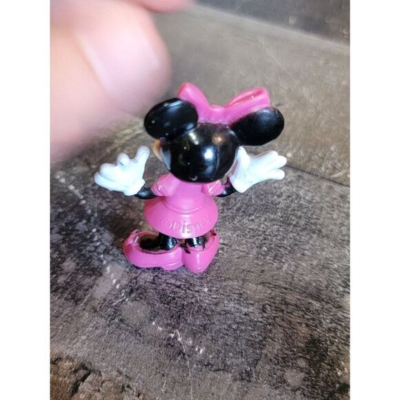 Pink Minnie Mouse Disney toy figure - Picture 3 of 4